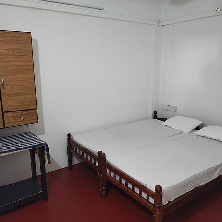 Sajeev Home Stay Cherai Beach Zewnętrze zdjęcie