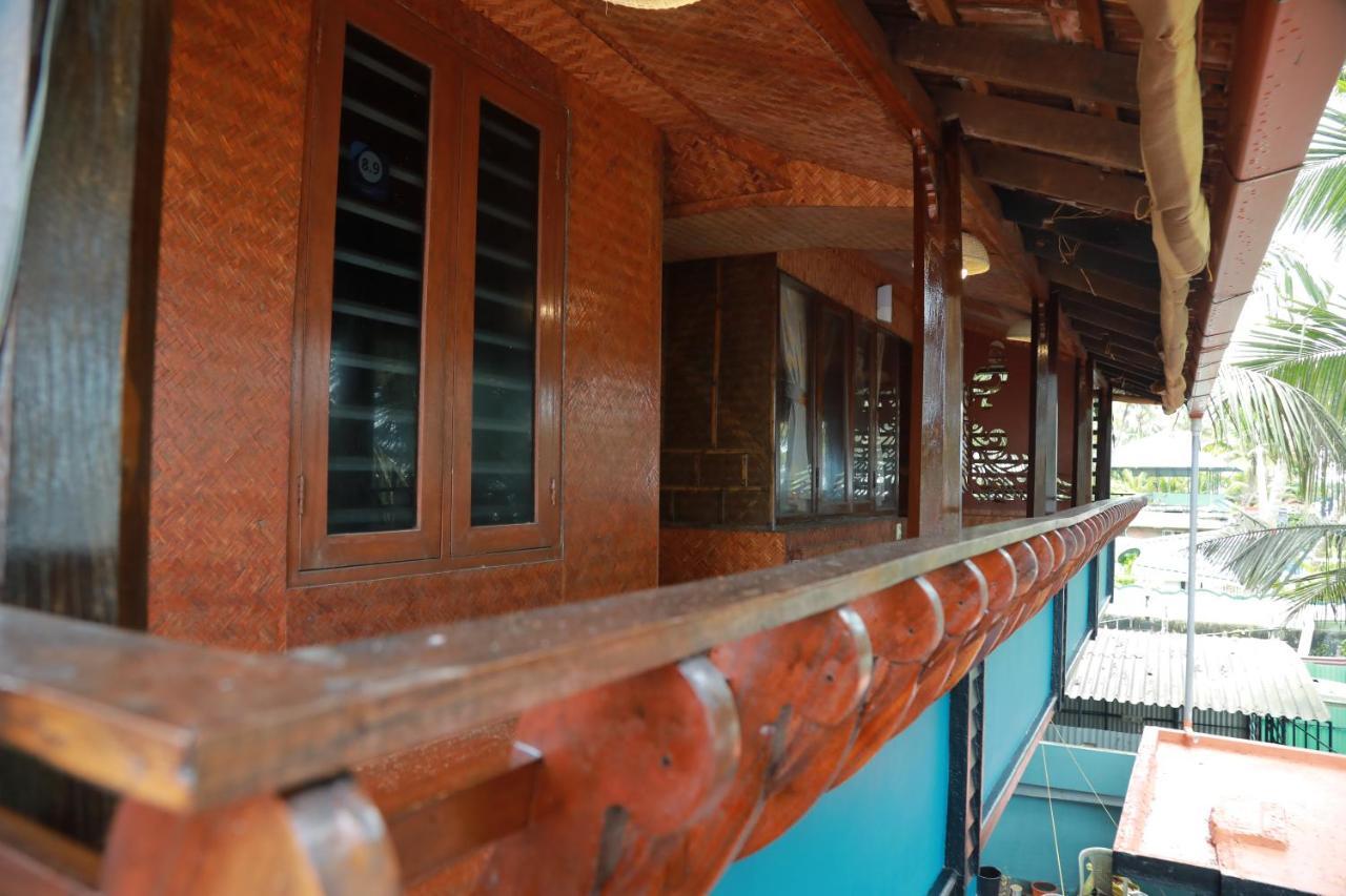 Sajeev Home Stay Cherai Beach Zewnętrze zdjęcie