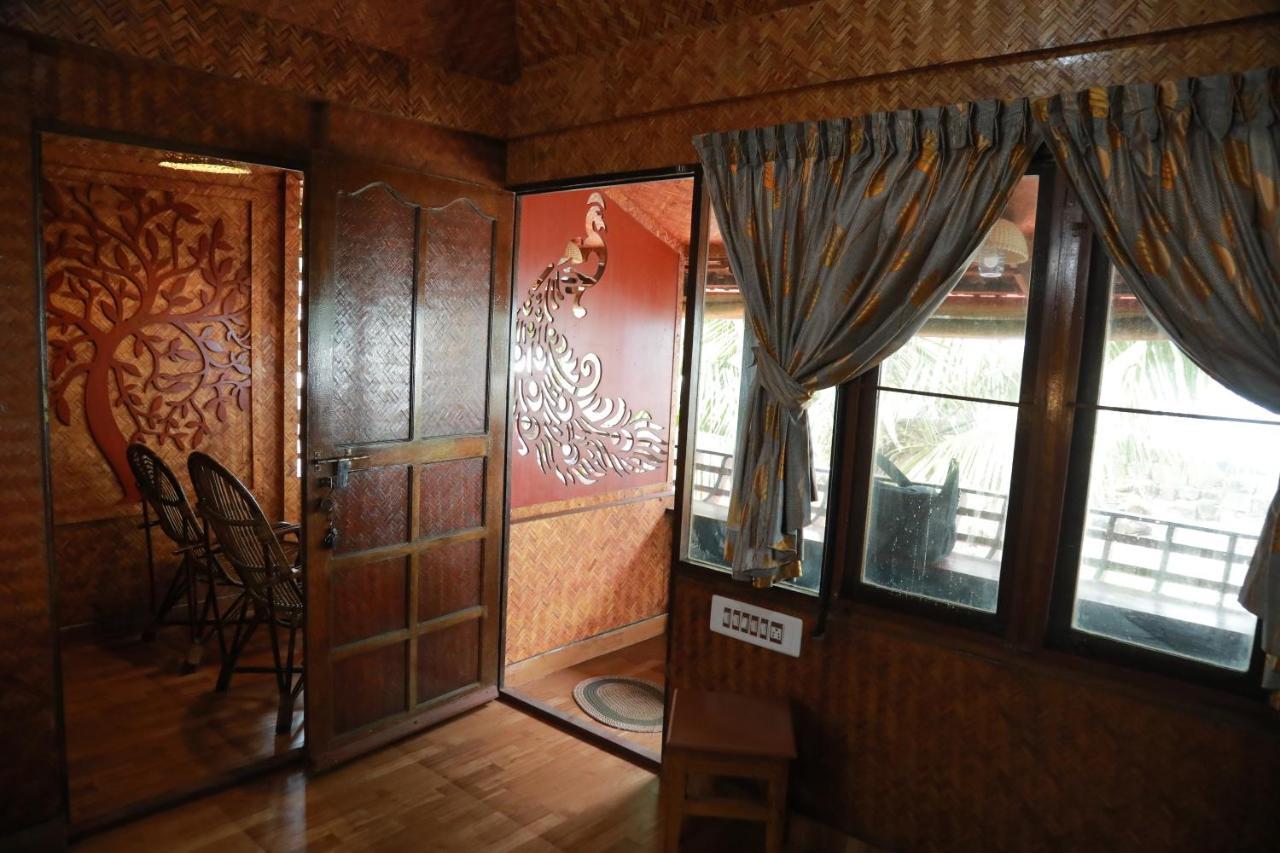 Sajeev Home Stay Cherai Beach Zewnętrze zdjęcie