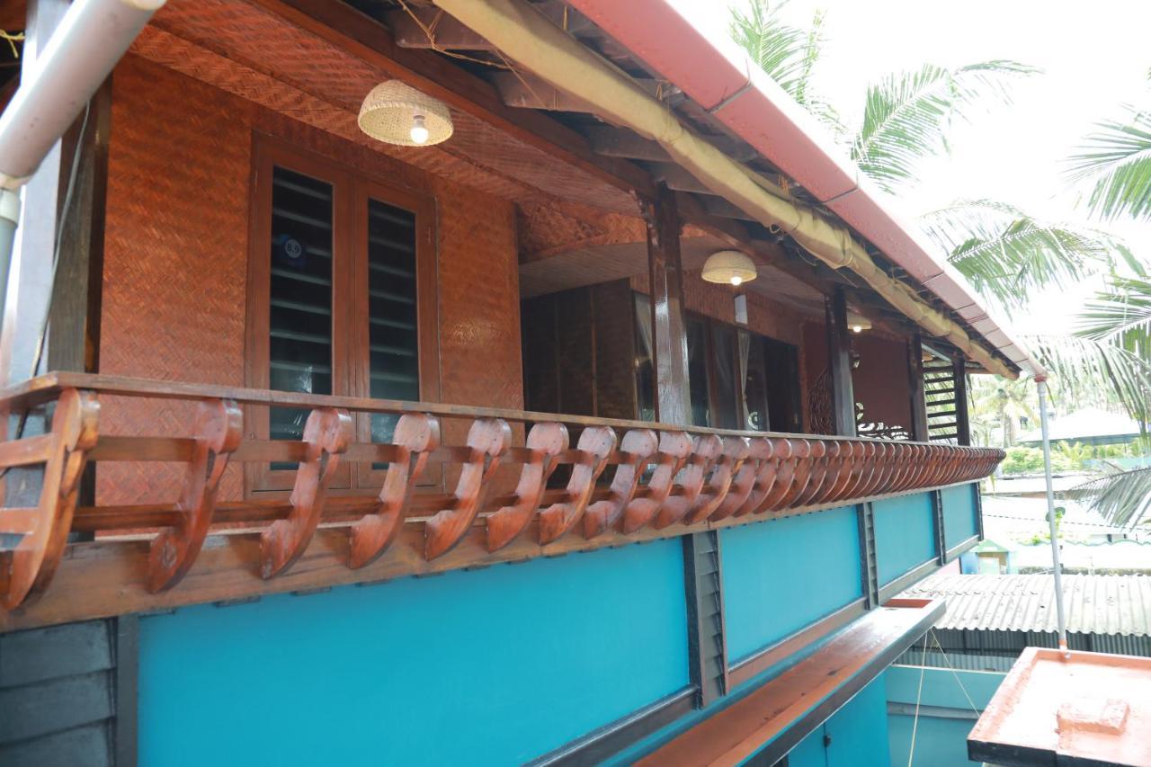 Sajeev Home Stay Cherai Beach Zewnętrze zdjęcie