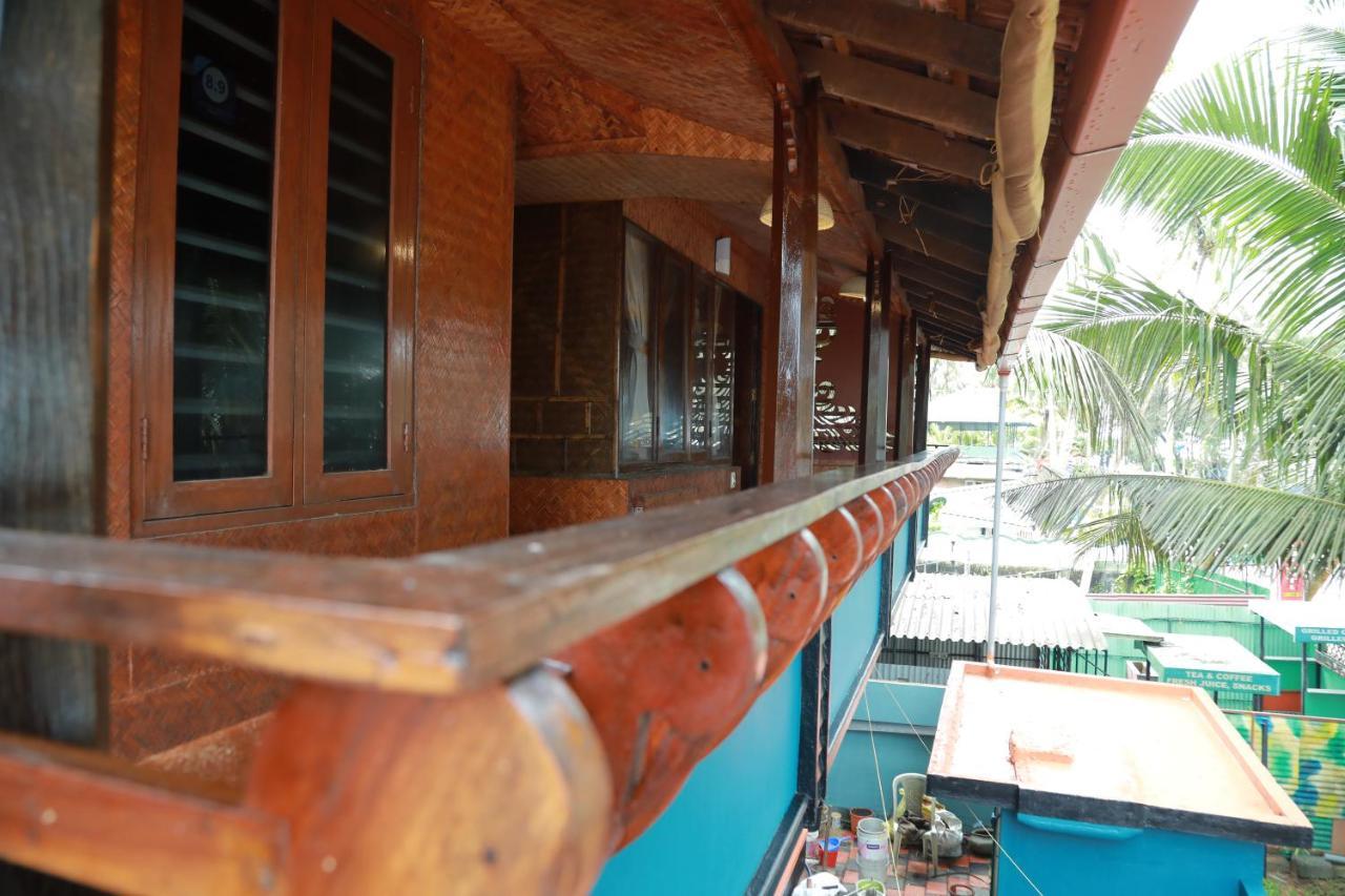 Sajeev Home Stay Cherai Beach Zewnętrze zdjęcie